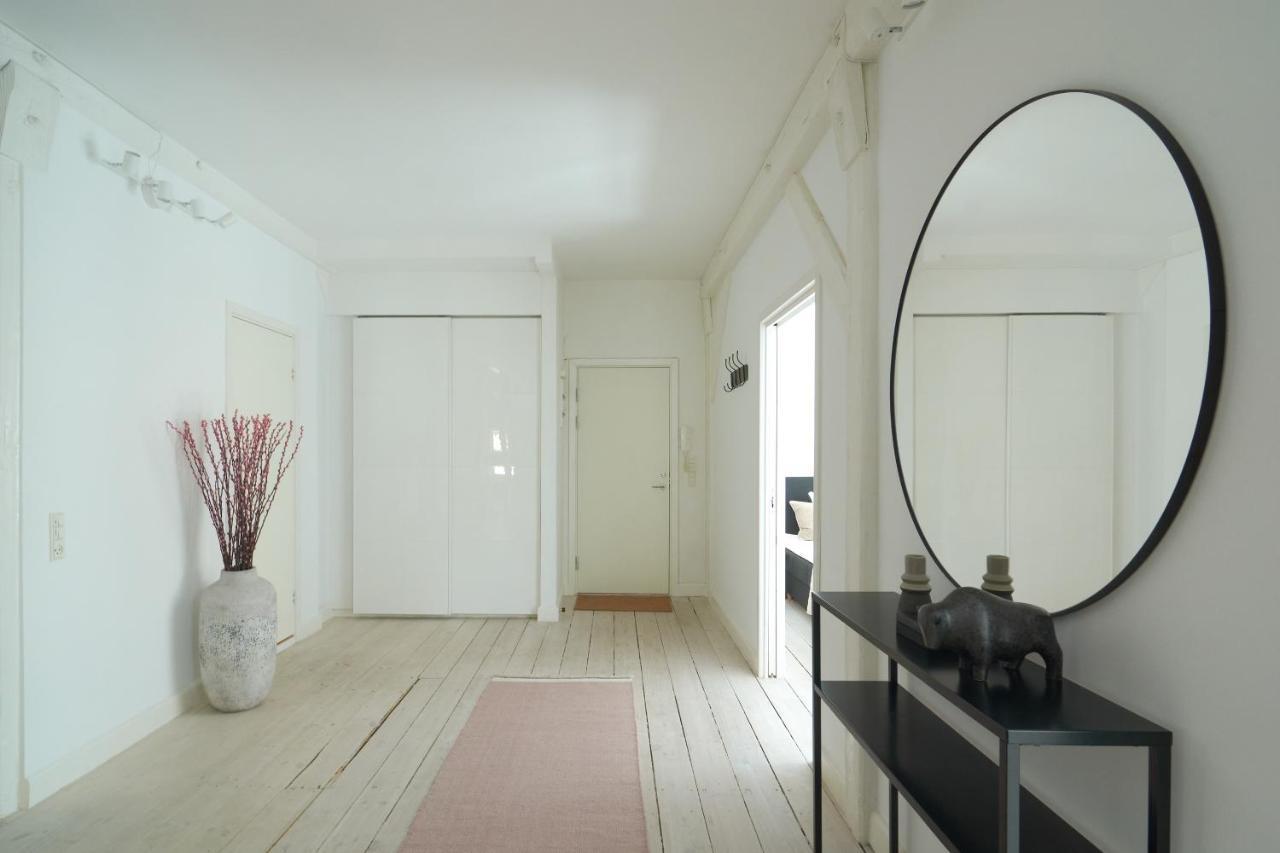 Spacious Centrally Located In Cph's Old Town Appartement